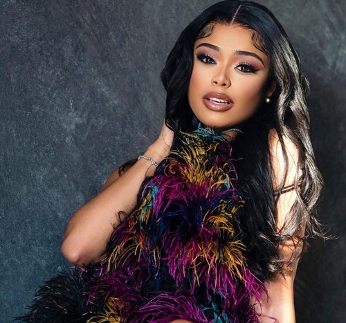 Lady London on Pandora | Radio, Songs & Lyrics