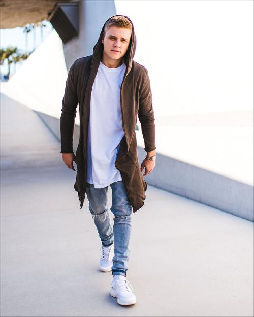 Cal Scruby on Pandora | Radio, Songs & Lyrics